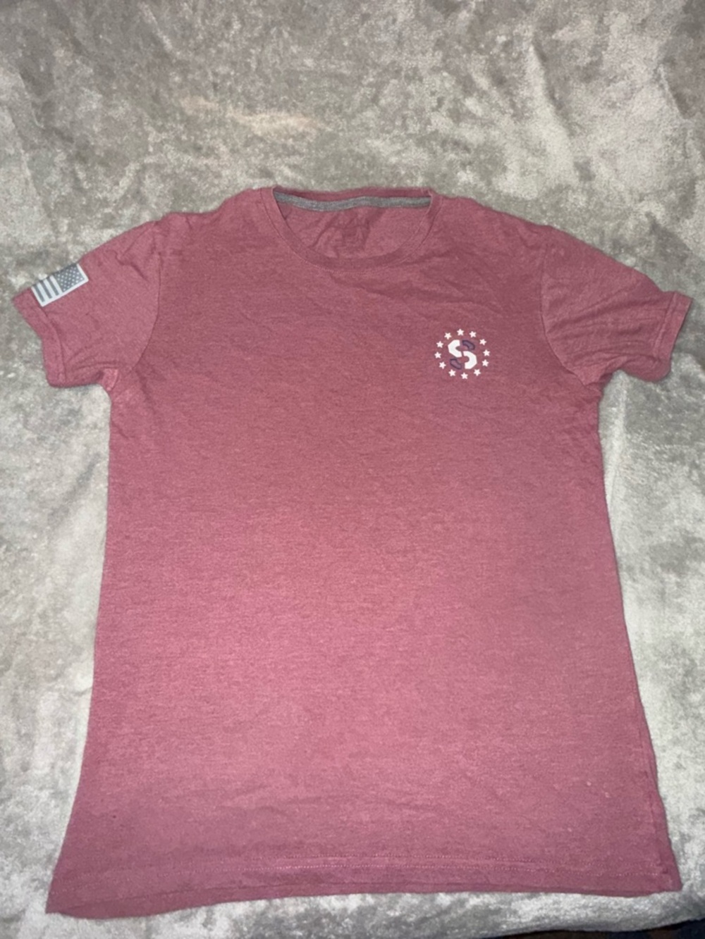 Heathered Burgundy Graphic Tee with Star Emblem